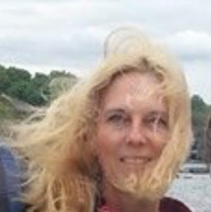 Meet your Posher, Claudia